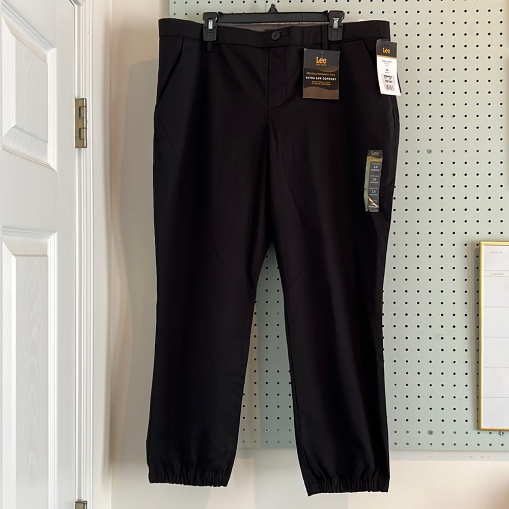 NWT Lee Tapered Jogger, Black, 18 Medium